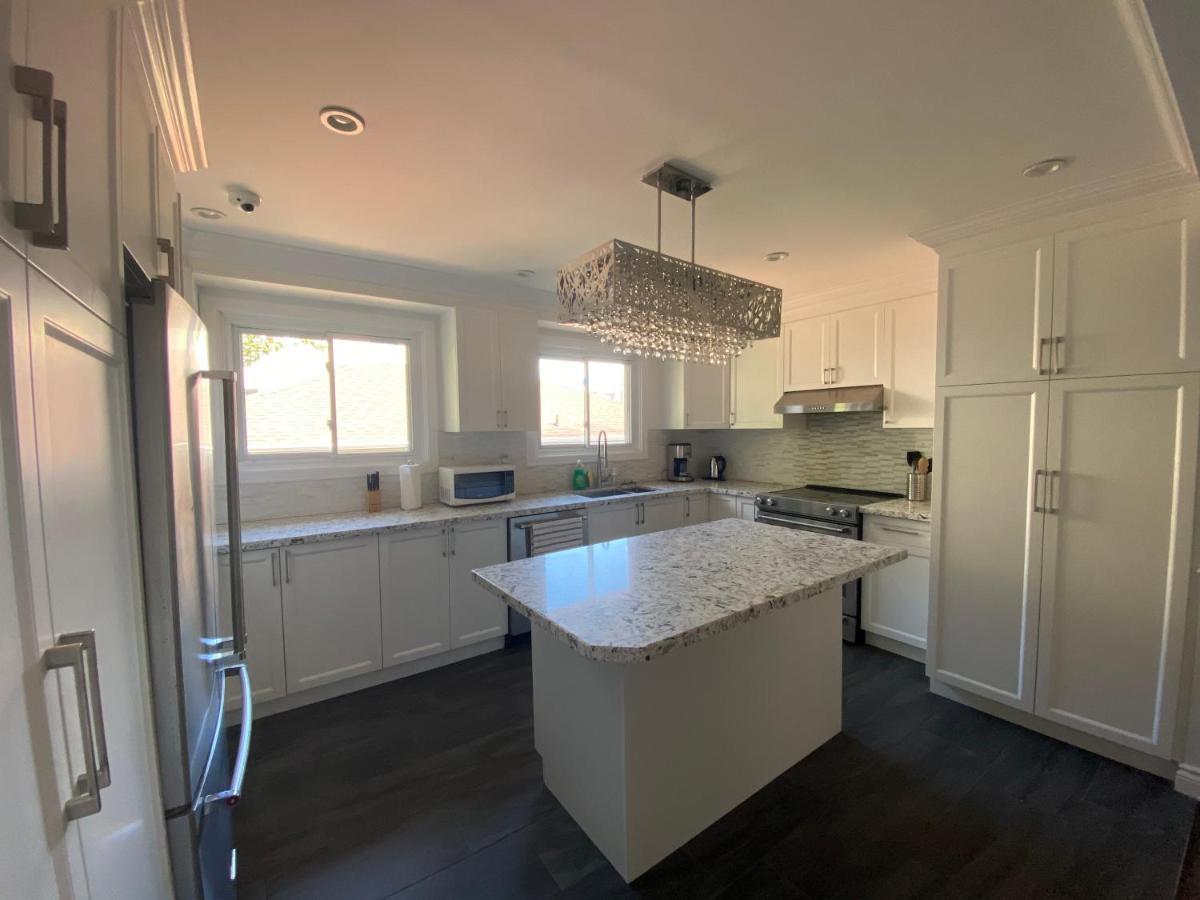 Yonge And Finch Subway !P Cozy & Quiet Private Bdr With Private Bathroom Toronto Bagian luar foto