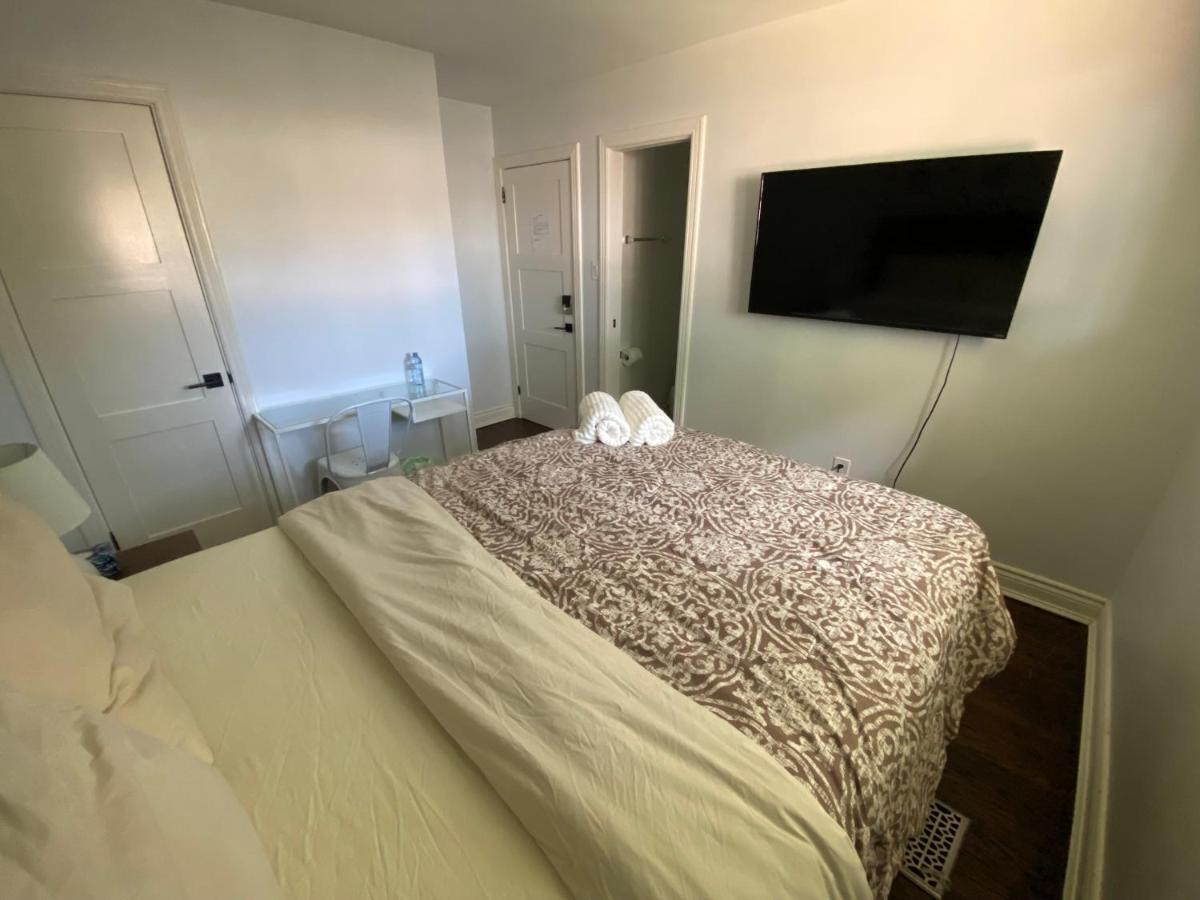 Yonge And Finch Subway !P Cozy & Quiet Private Bdr With Private Bathroom Toronto Bagian luar foto