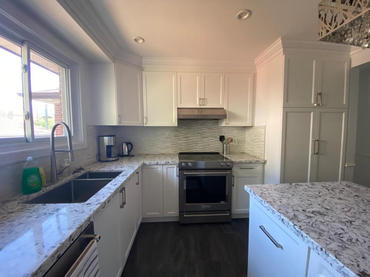 Yonge And Finch Subway !P Cozy & Quiet Private Bdr With Private Bathroom Toronto Bagian luar foto
