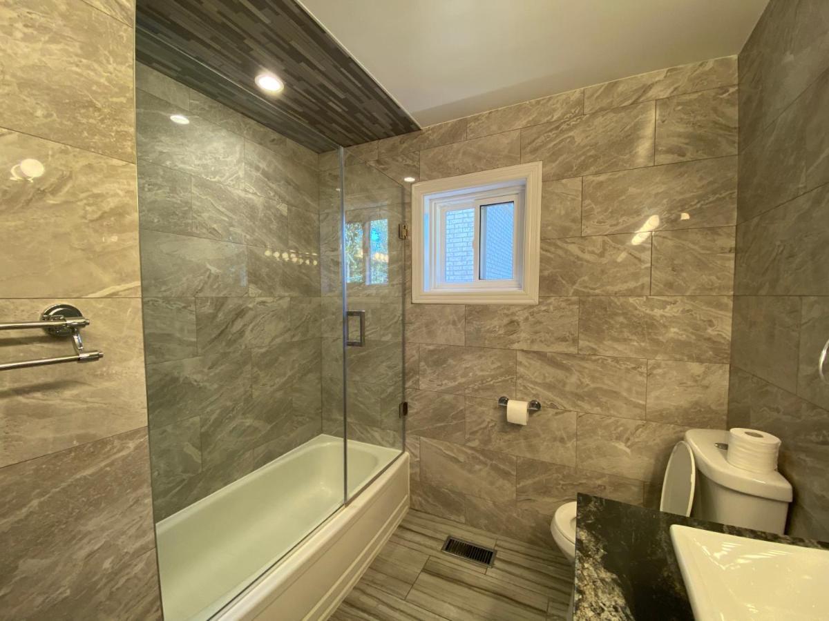 Yonge And Finch Subway !P Cozy & Quiet Private Bdr With Private Bathroom Toronto Bagian luar foto